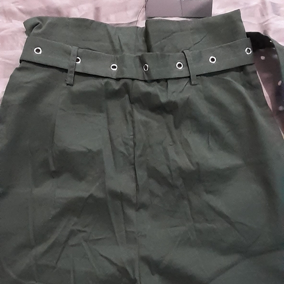 Pants - Picture 3 of 4